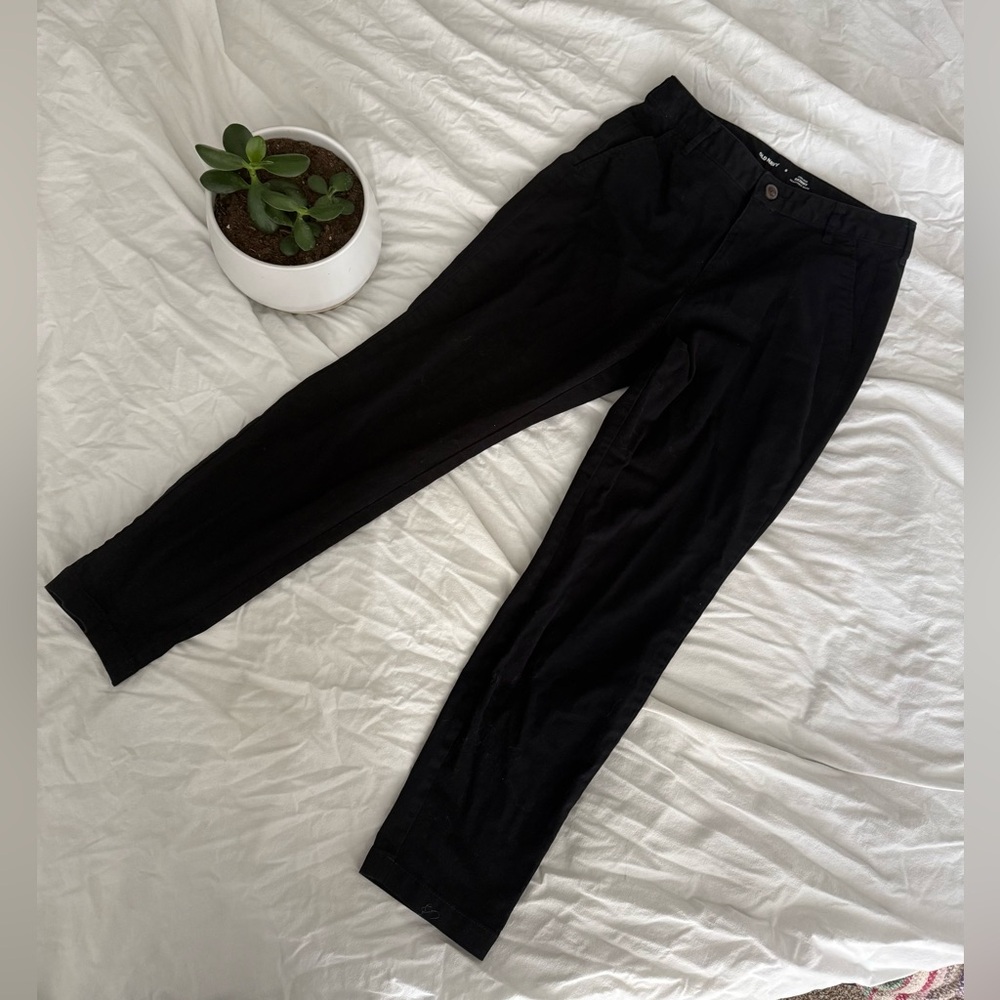 Old Navy Black High-Rise Skinny Pants, size 8